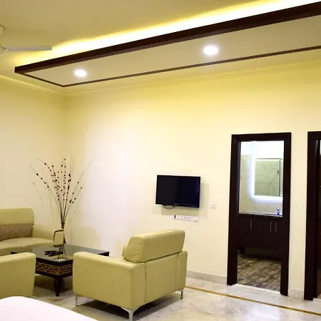 When In Gurgaon - Artemis Hospital 1 Min Walk, Fortis & Medanta 4 Mins Drive Exterior photo