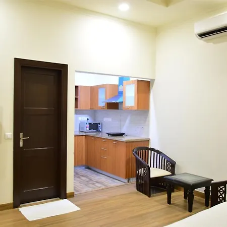 When In Gurgaon - Artemis Hospital 1 Min Walk, Fortis & Medanta 4 Mins Drive Exterior photo