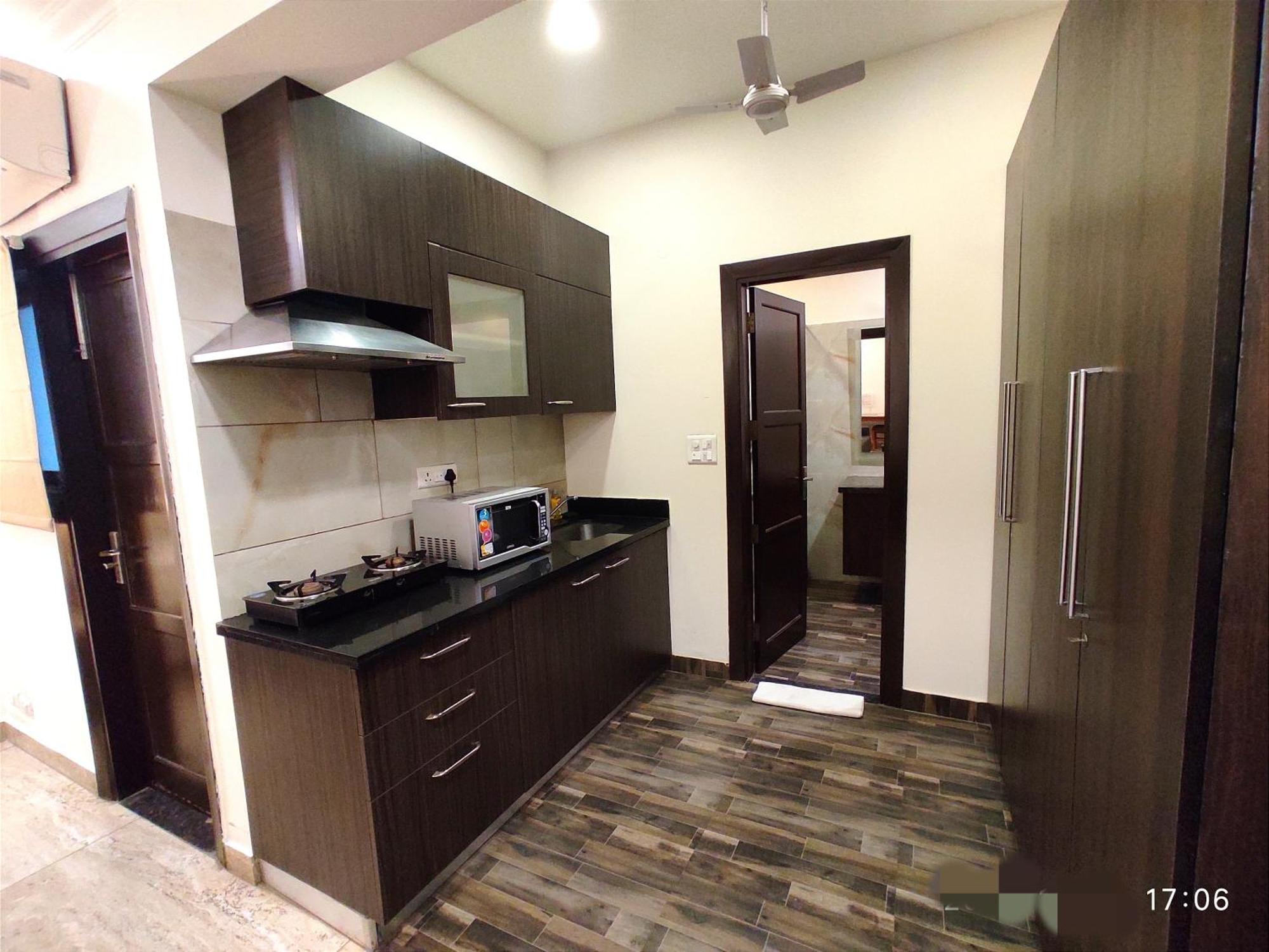 When In - Artemis Hospital 1 Min Walk, Fortis & Medanta 4 Mins Drive Apartment Gurgaon